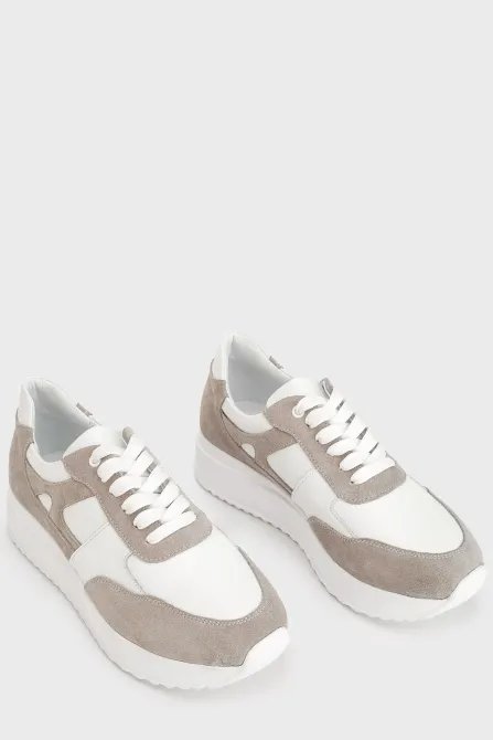 Кросівки 170 білий - Купуй стильне взуття в інтернет магазині Charivno 