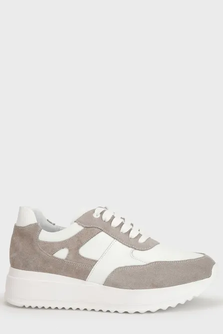 Кросівки 170 білий - Купуй стильне взуття в інтернет магазині Charivno 