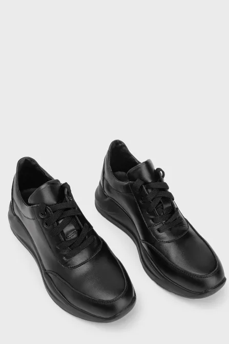 Кросівки 190 чорний - Купуй стильне взуття в інтернет магазині Charivno 